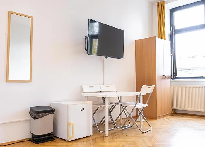 Near Lorenz Boehler & Danube - Modern 4br With Garden, Tv & Wifi فيينا