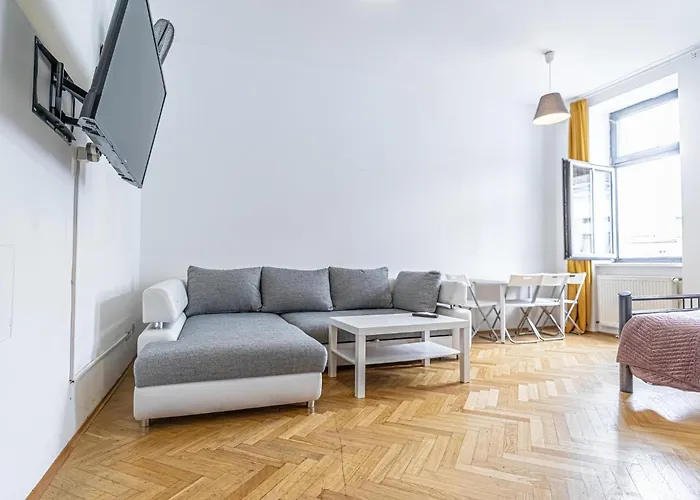 شقة Near Lorenz Boehler & Danube - Modern 4br With Garden, Tv & Wifi *