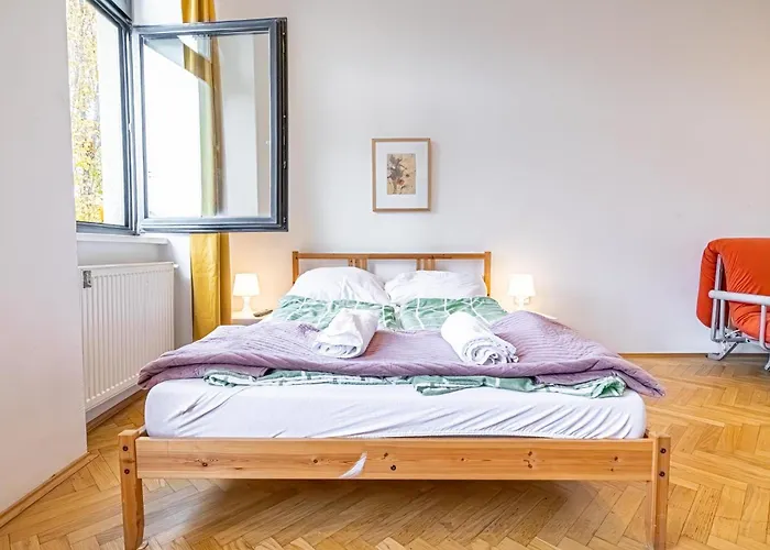 شقة Near Lorenz Boehler & Danube - Modern 4br With Garden, Tv & Wifi فيينا