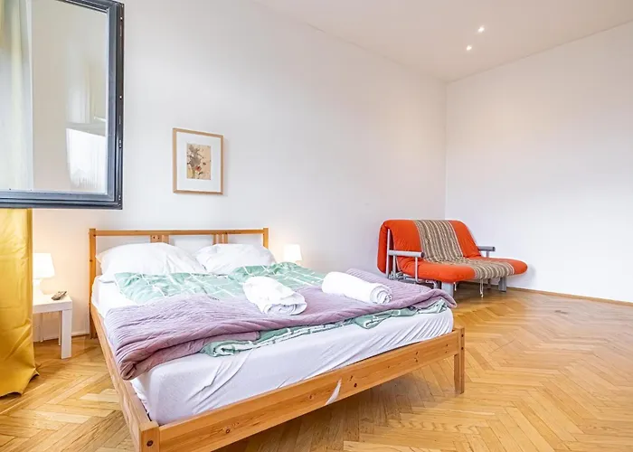 Near Lorenz Boehler & Danube - Modern 4br With Garden, Tv & Wifi * فيينا