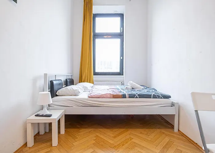 شقة Near Lorenz Boehler & Danube - Modern 4br With Garden, Tv & Wifi