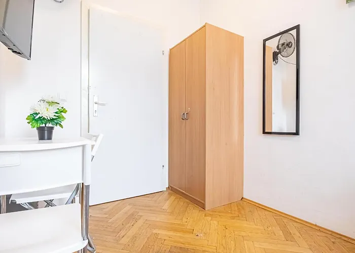 Near Lorenz Boehler & Danube - Modern 4br With Garden, Tv & Wifi * فيينا