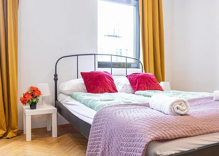 Near Lorenz Boehler & Danube - Modern 4br With Garden, Tv & Wifi *